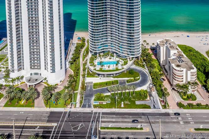 Ritz Carlton Residences - Residential