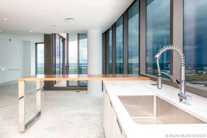 Ritz Carlton Residences - Residential