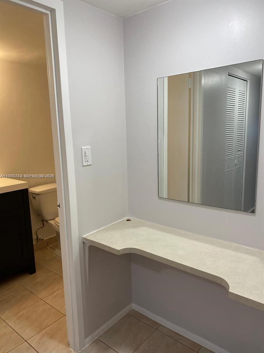 KEYSTONE HARBOR CLUB COND - Residential