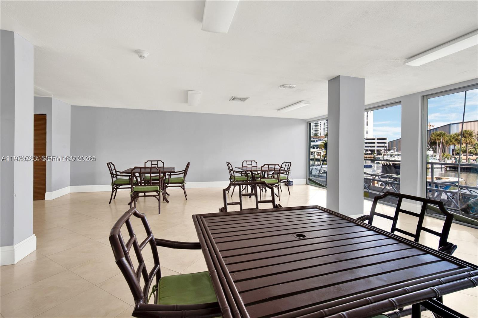 KEYSTONE HARBOR CLUB COND - Residential