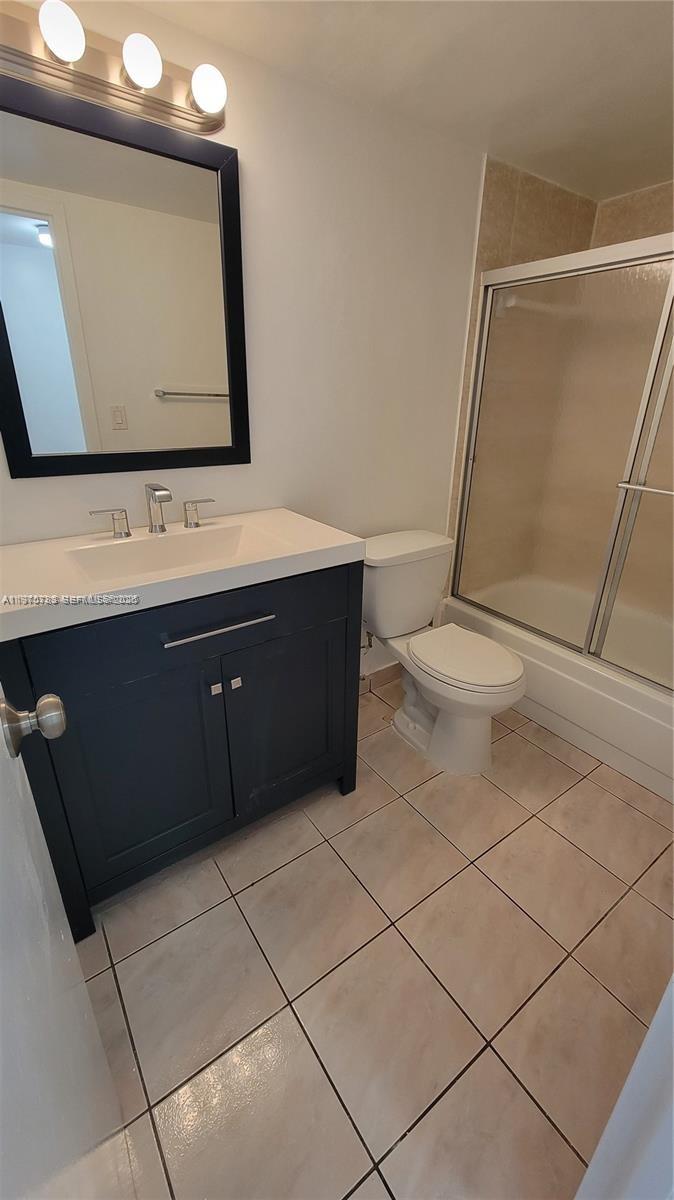 KEYSTONE HARBOR CLUB COND - Residential