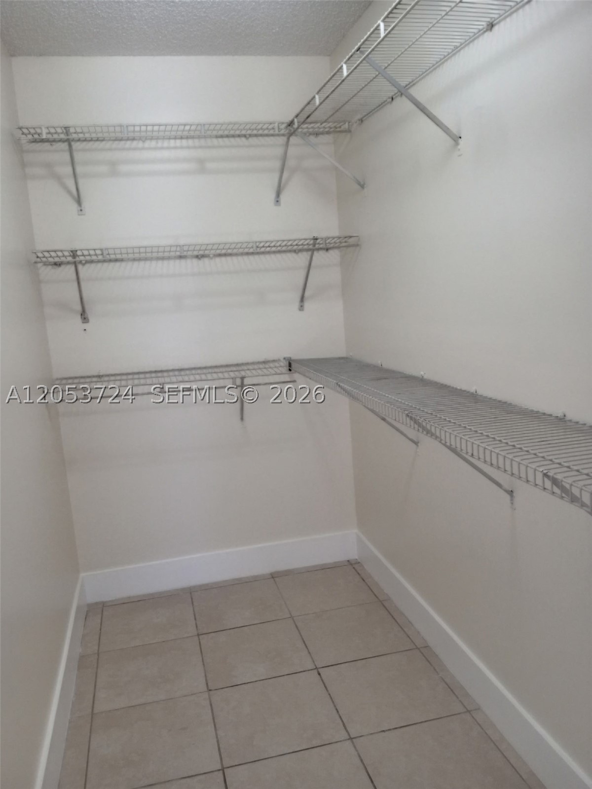 APPLEGREEN SUBDIVISION - Residential Lease