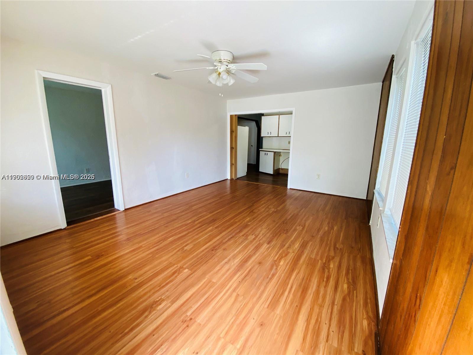 HOLLYWOOD PARK - Residential Income