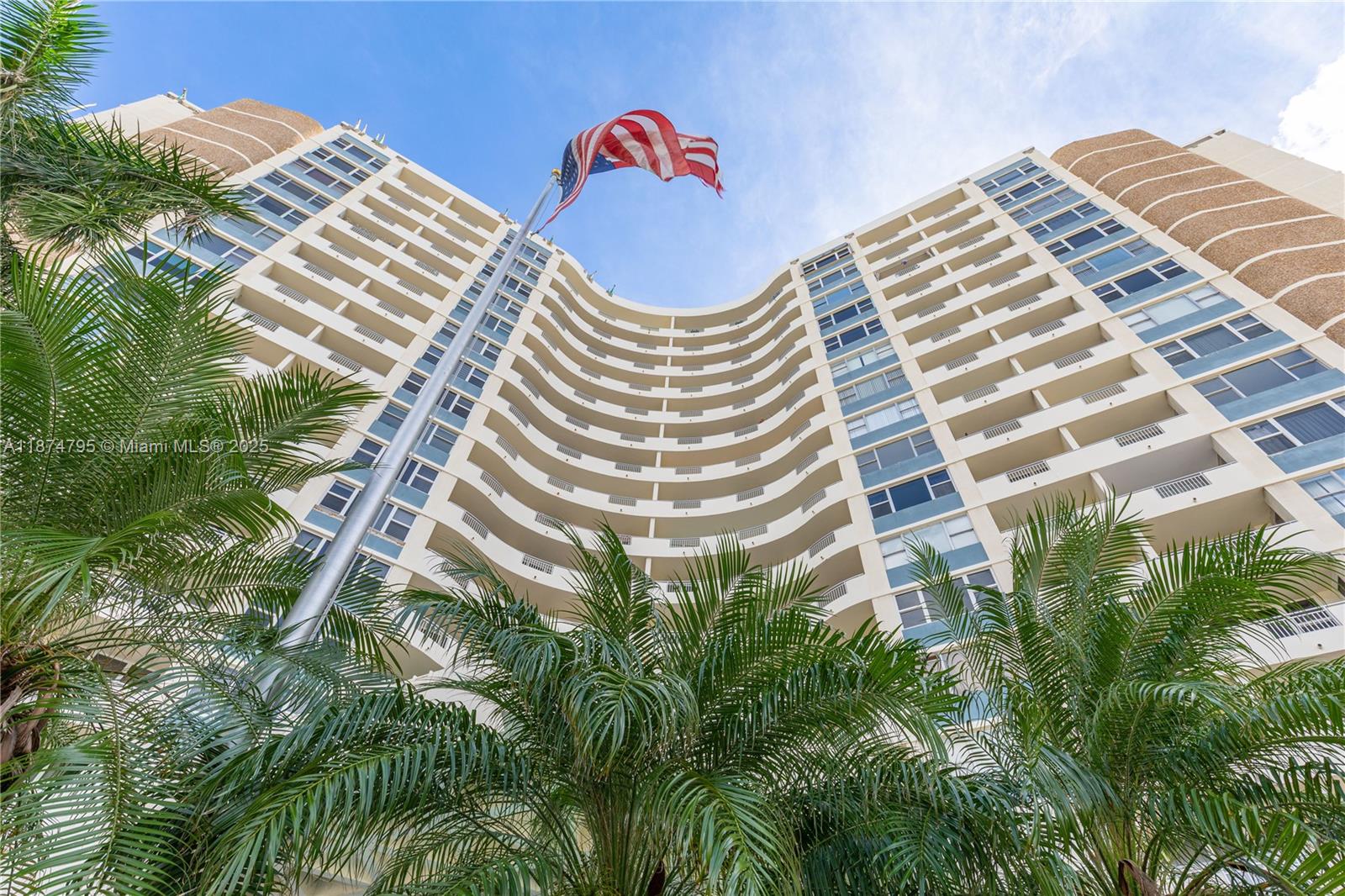 PARKER DORADO CONDO - Residential