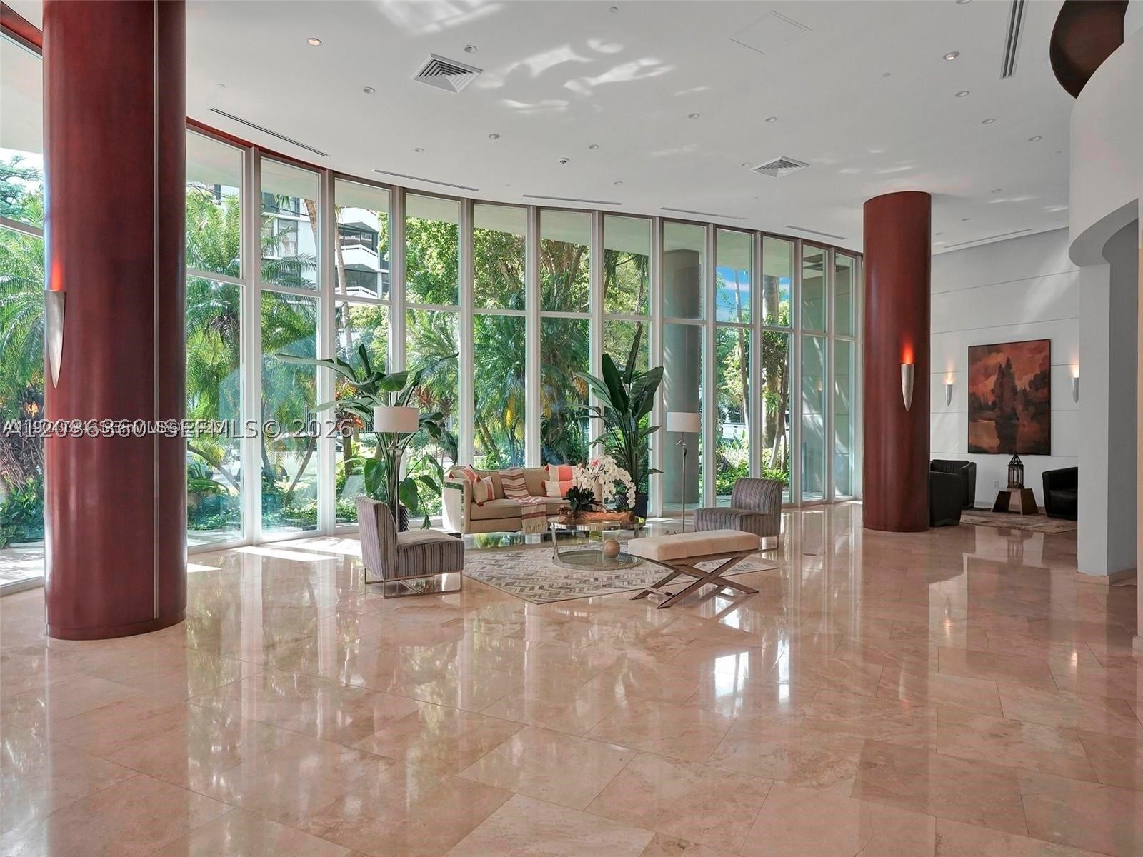 THE METROPOLITAN CONDO - Residential