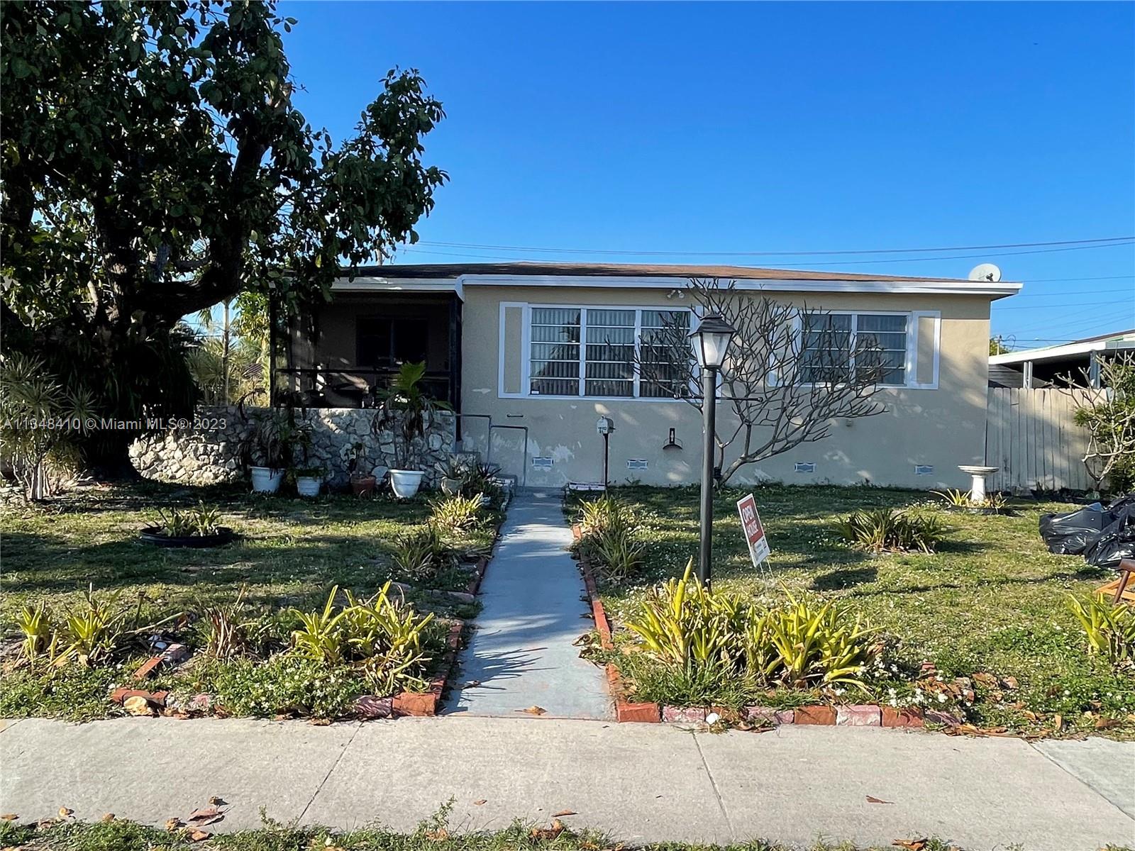 PALM ESTATES - Residential