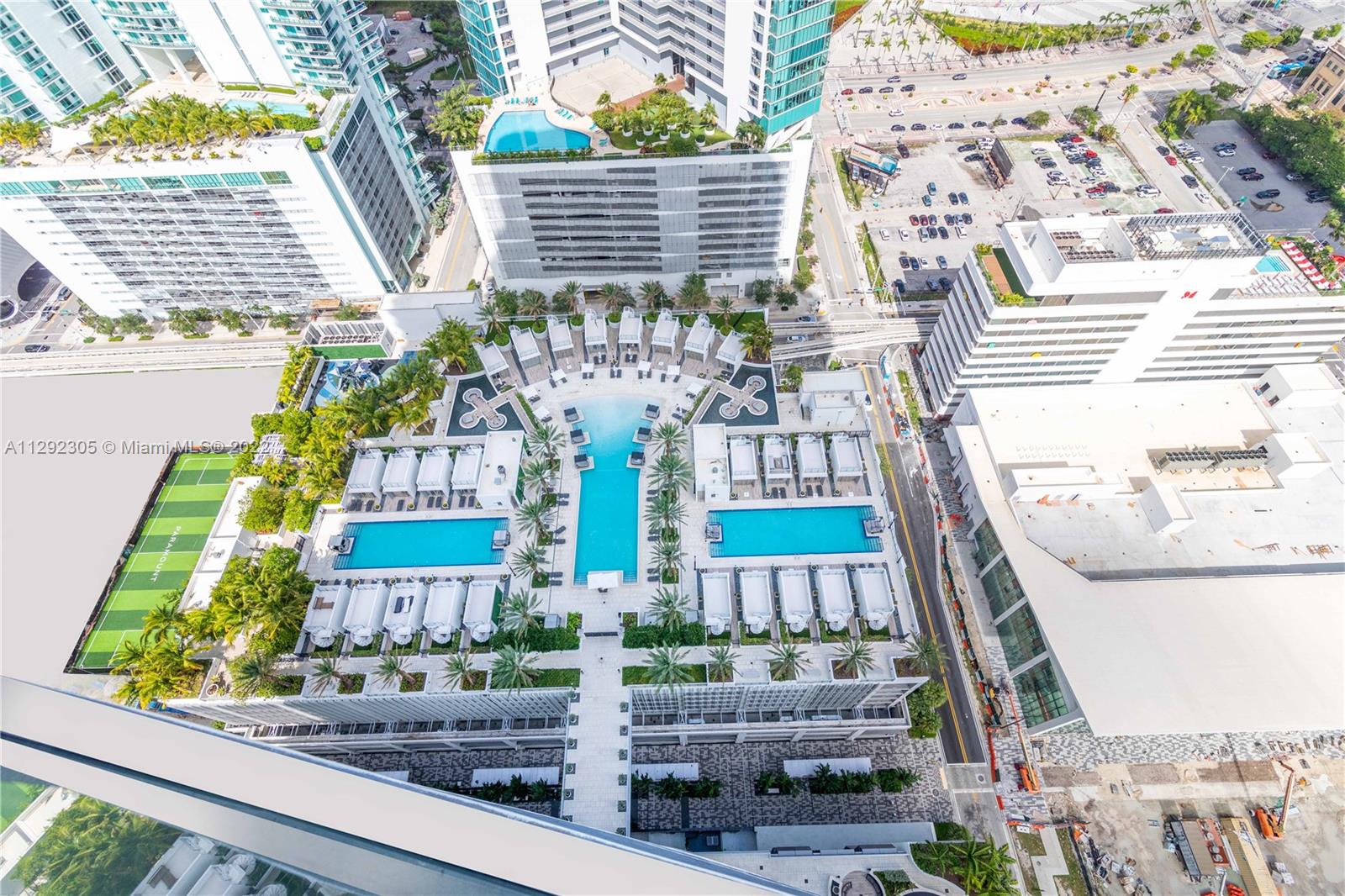 PARAMOUNT MIAMI WORLDCENT - Residential Lease