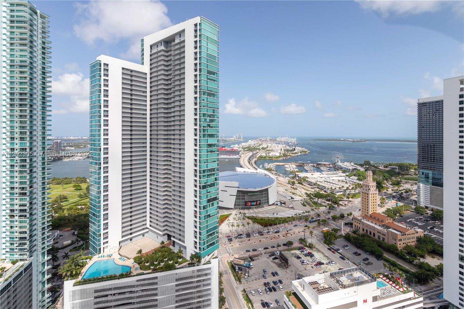 PARAMOUNT MIAMI WORLDCENT - Residential Lease