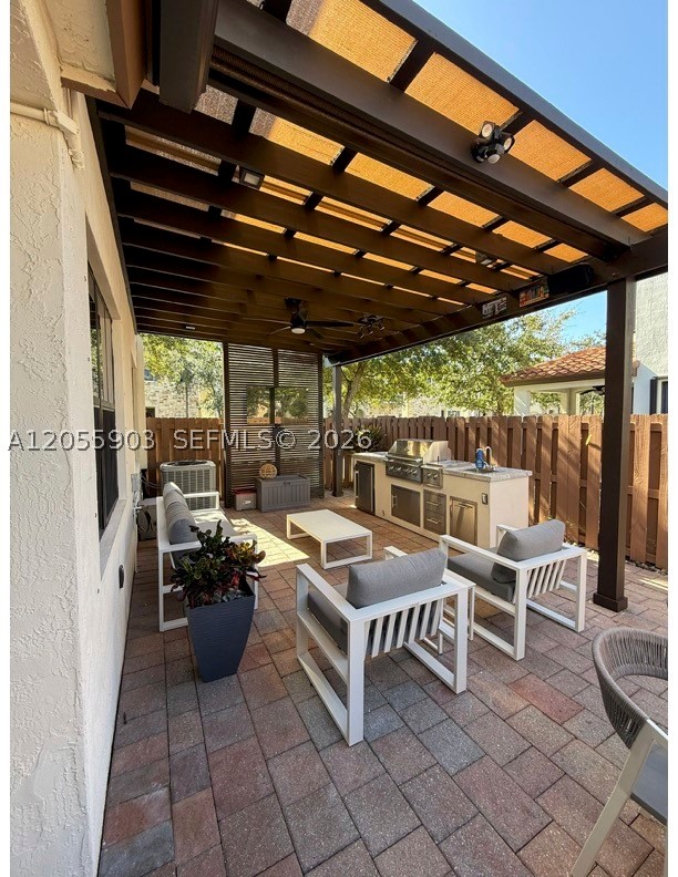 VINTAGE ESTATES - Residential