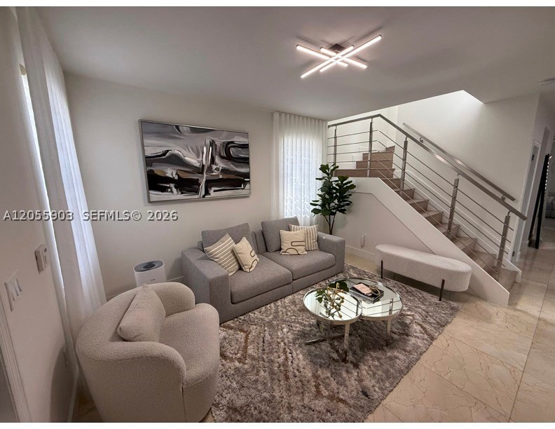 VINTAGE ESTATES - Residential