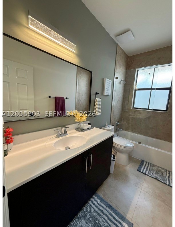 VINTAGE ESTATES - Residential