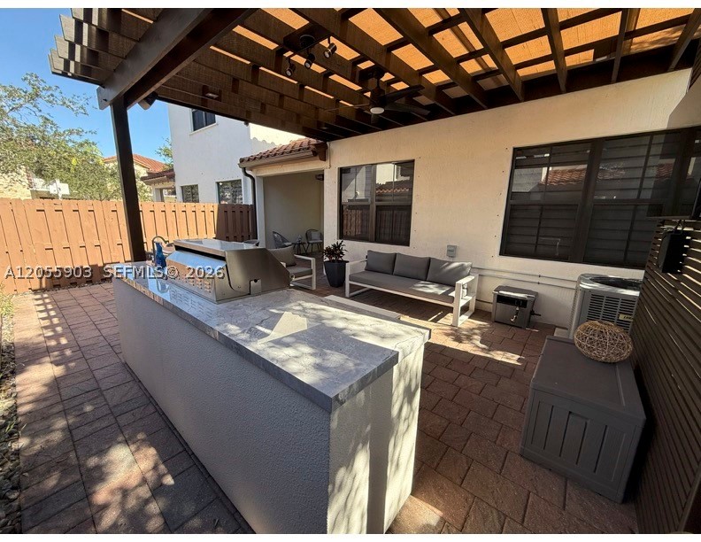 VINTAGE ESTATES - Residential