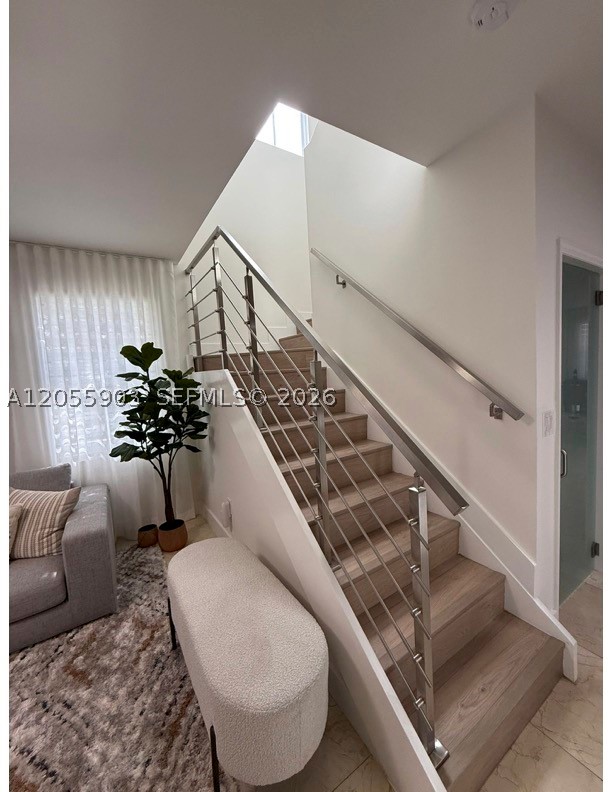 VINTAGE ESTATES - Residential