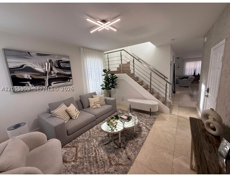VINTAGE ESTATES - Residential