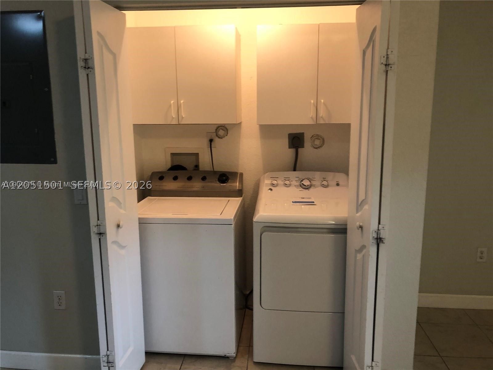 KENDALL GREENS CONDO - Residential Lease
