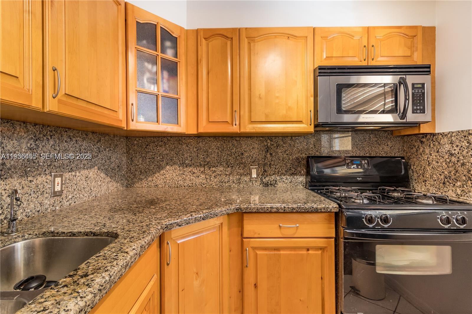 PENN TERRACE TOWERS CONDO - Residential