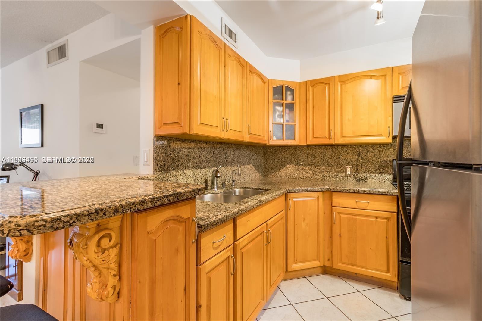 PENN TERRACE TOWERS CONDO - Residential