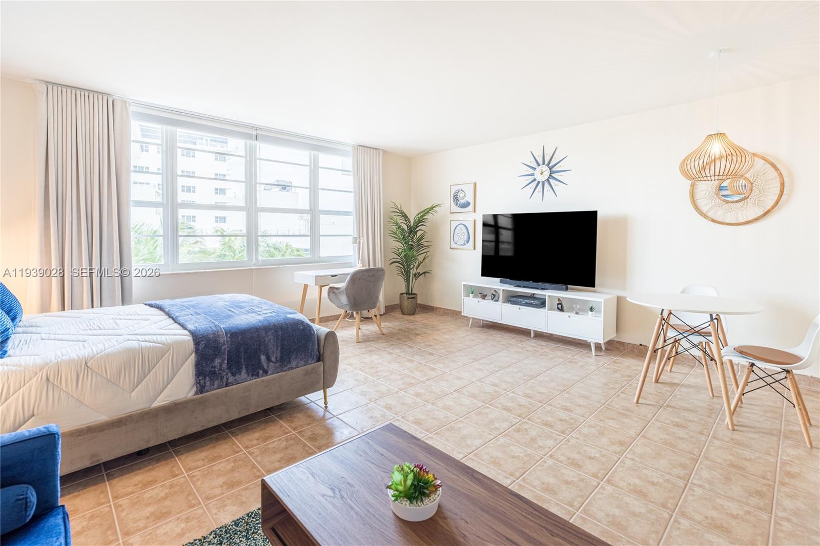 DECOPLAGE CONDO - Residential Lease