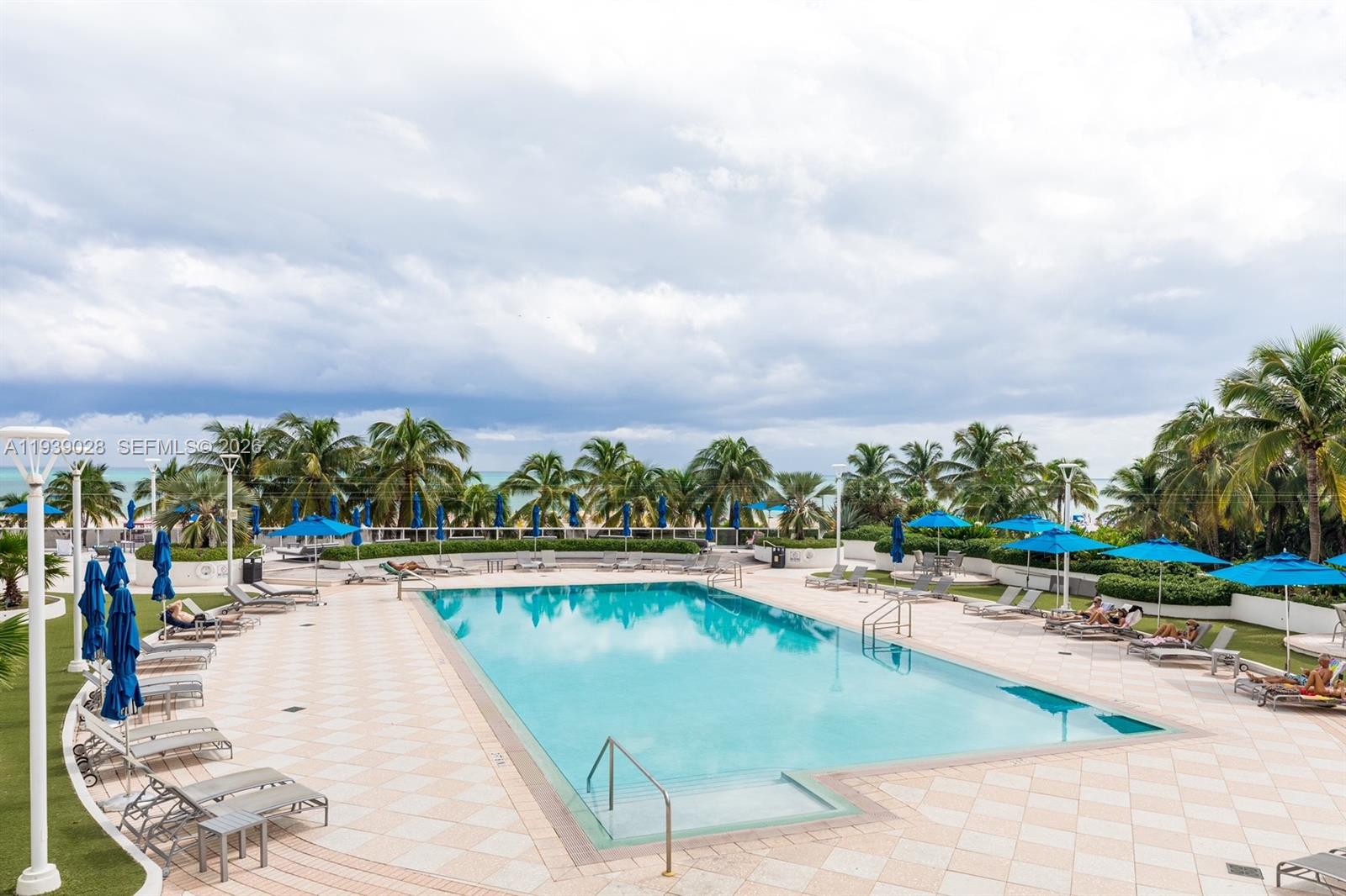 DECOPLAGE CONDO - Residential Lease