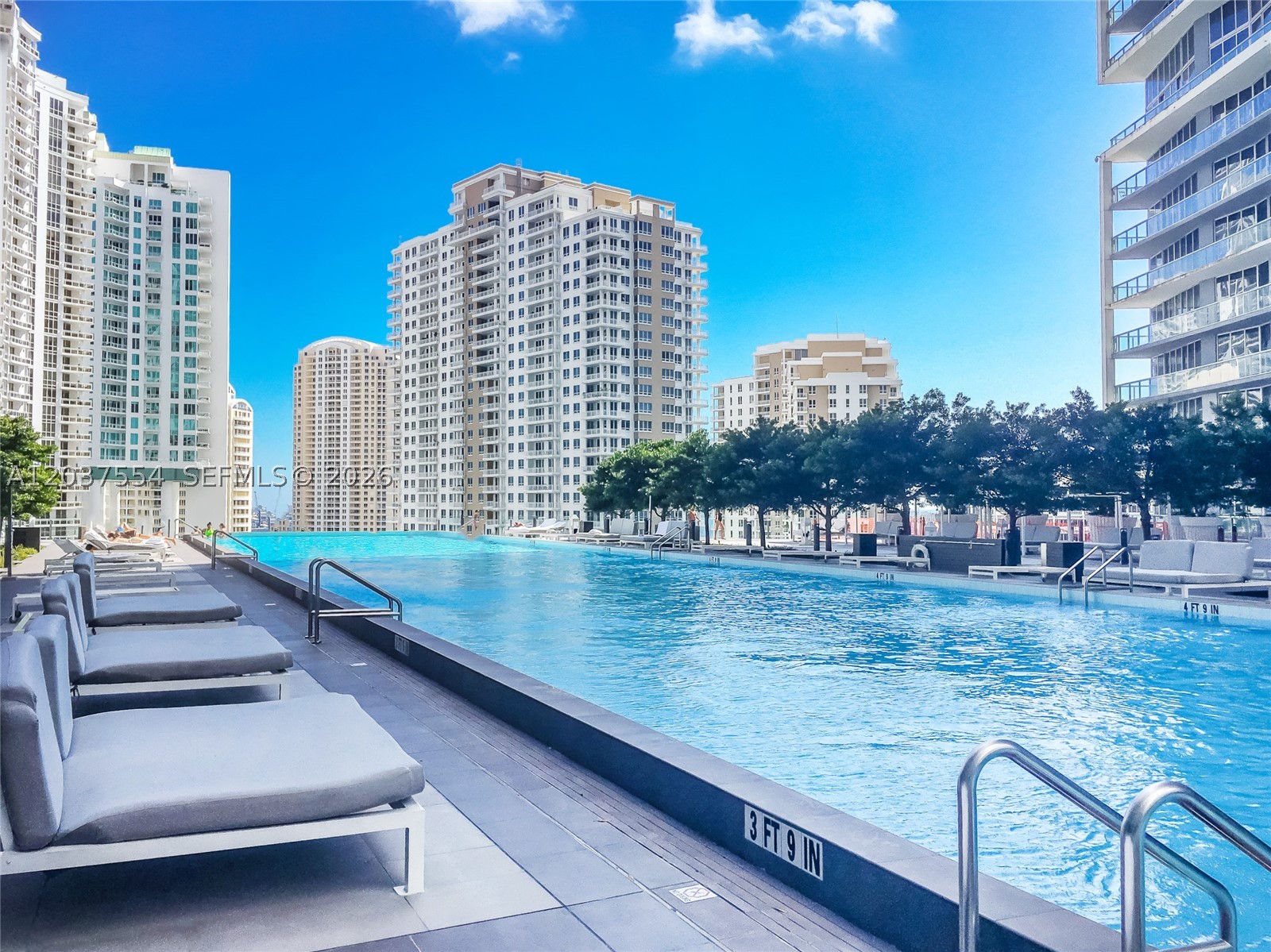 ICONBRICKELL CONDO NO 1 - Residential