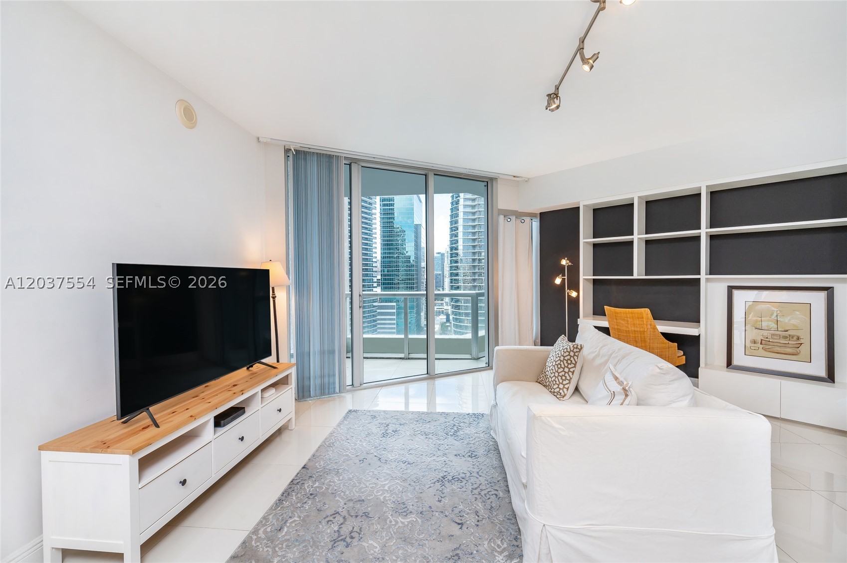 ICONBRICKELL CONDO NO 1 - Residential