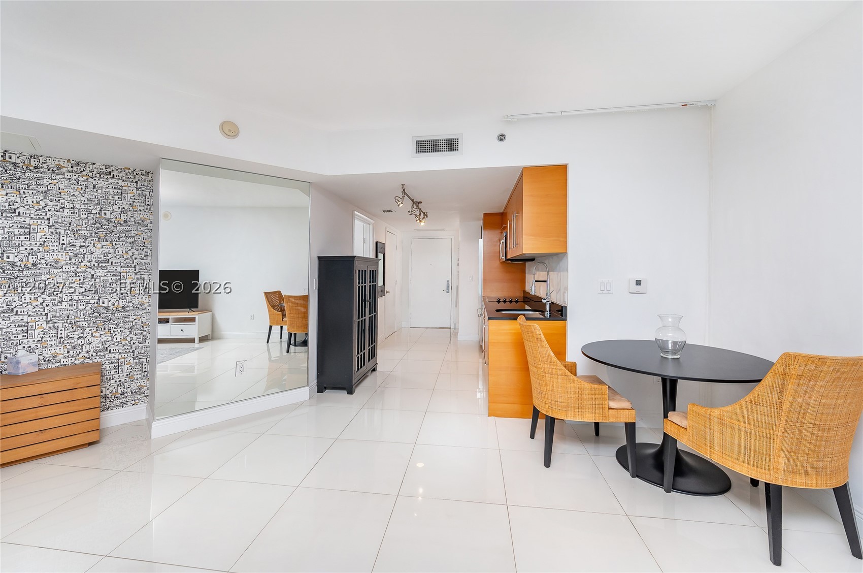 ICONBRICKELL CONDO NO 1 - Residential