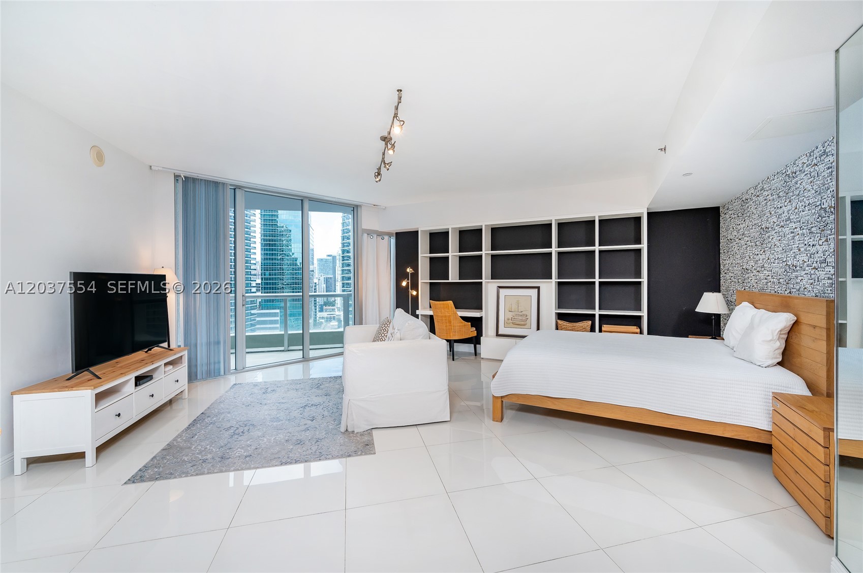ICONBRICKELL CONDO NO 1 - Residential