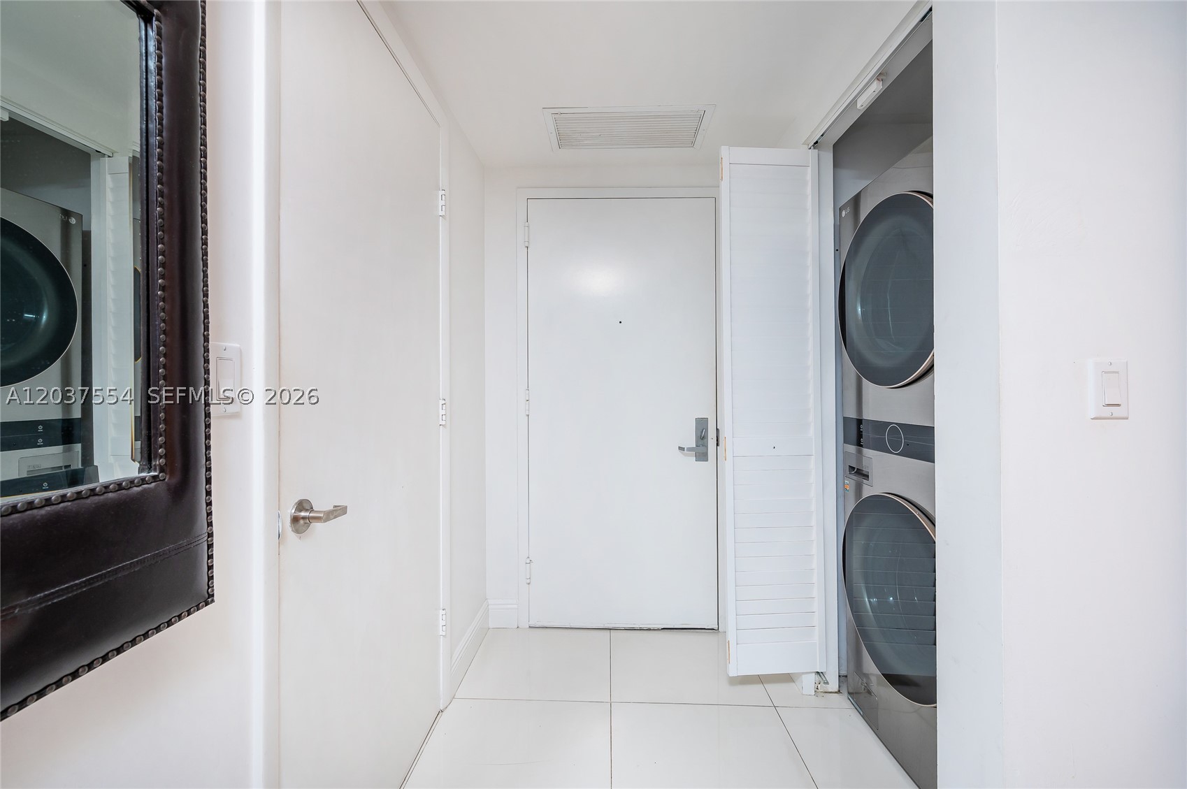 ICONBRICKELL CONDO NO 1 - Residential