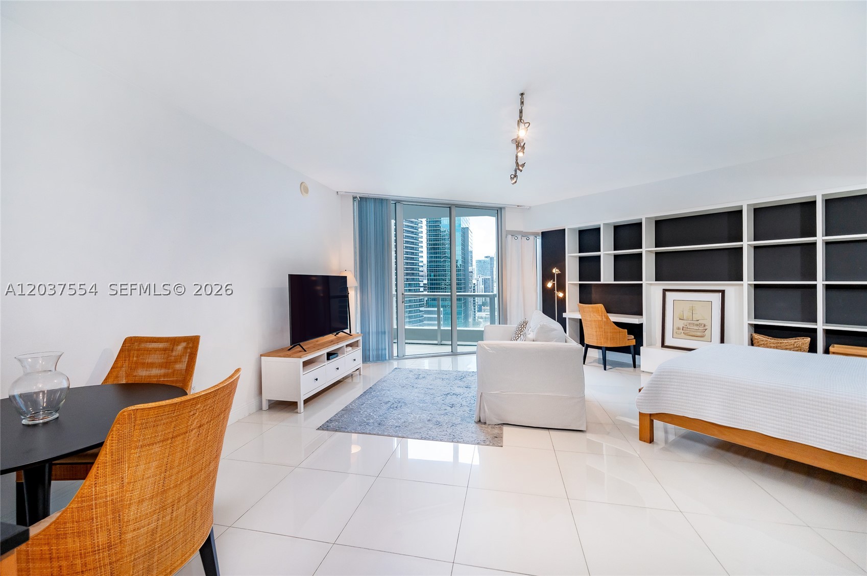 ICONBRICKELL CONDO NO 1 - Residential
