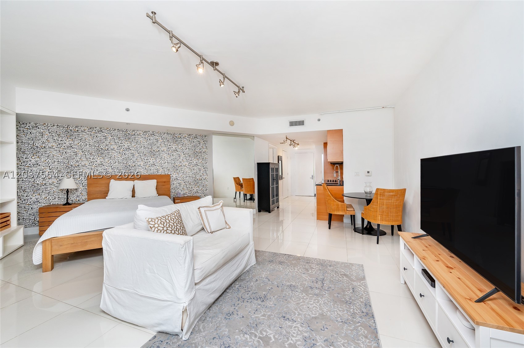 ICONBRICKELL CONDO NO 1 - Residential