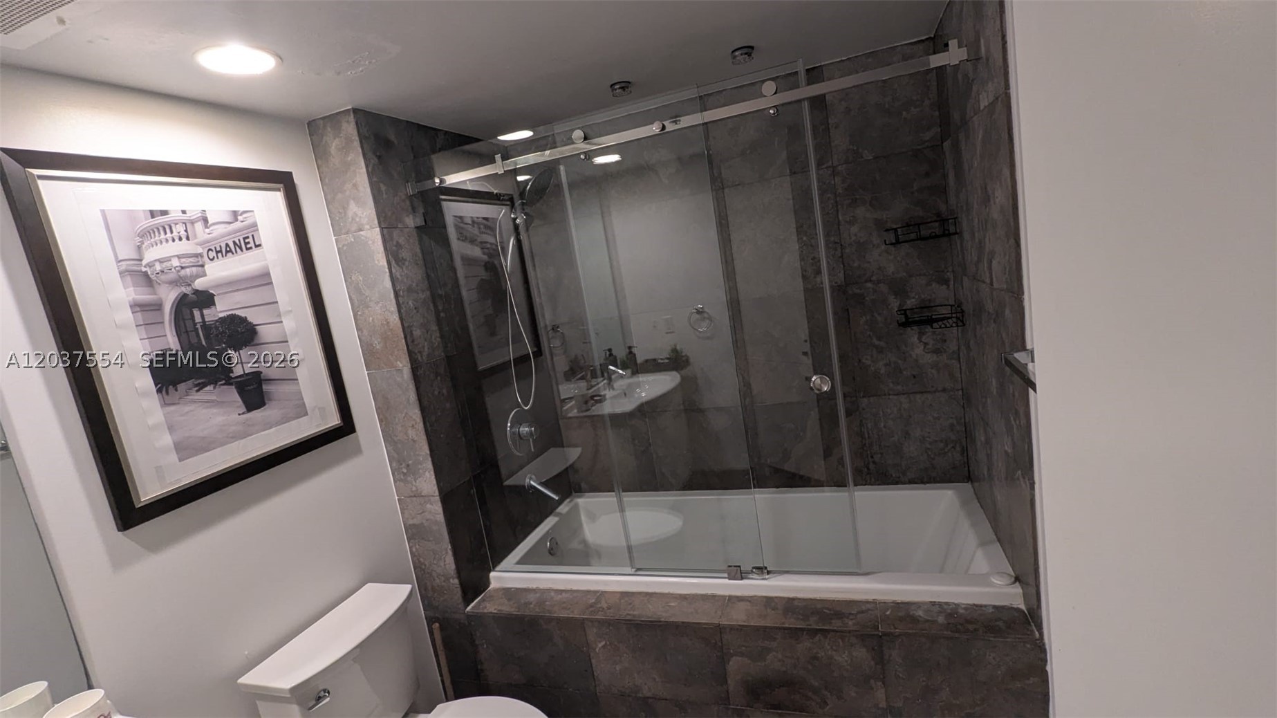 ICONBRICKELL CONDO NO 1 - Residential