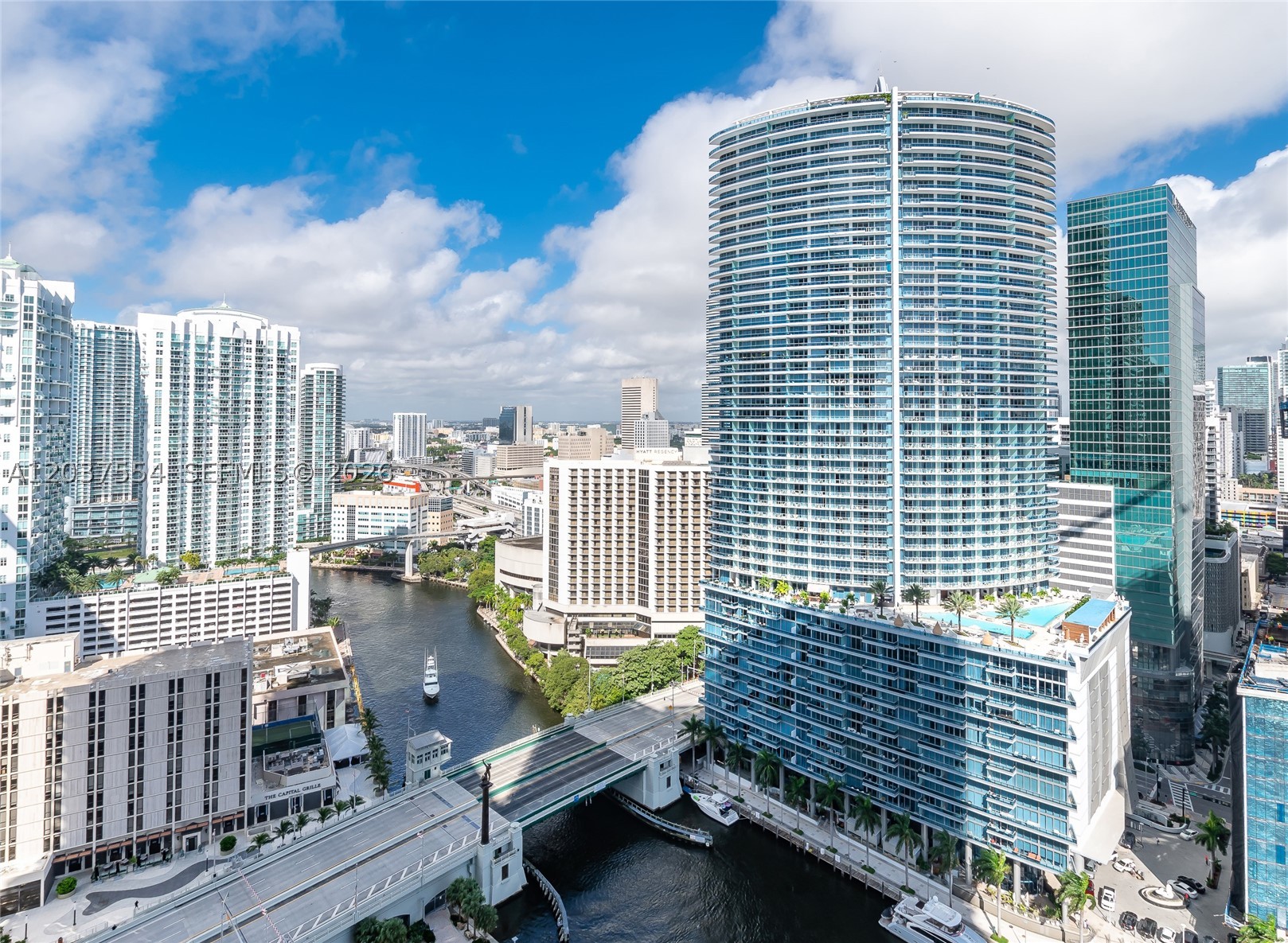 ICONBRICKELL CONDO NO 1 - Residential