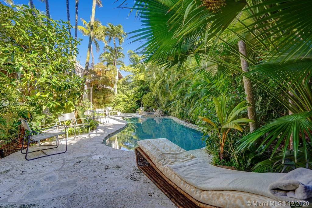 SUNSET ISLANDS-ISLAND NO - Residential