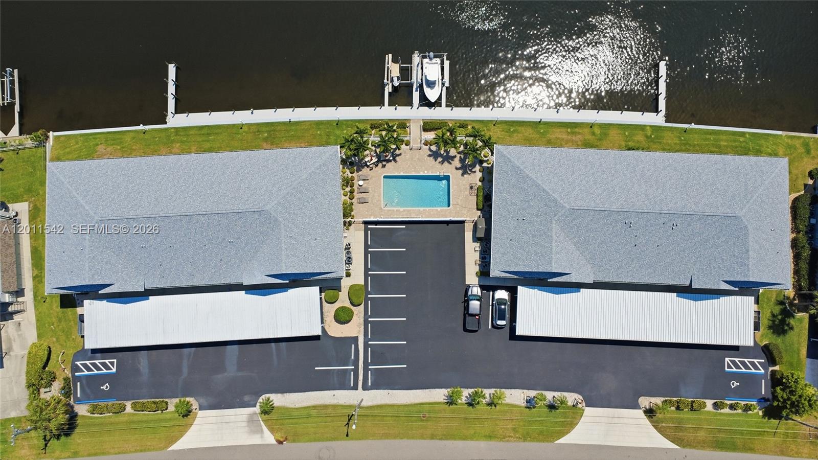 CORAL KEY - Residential