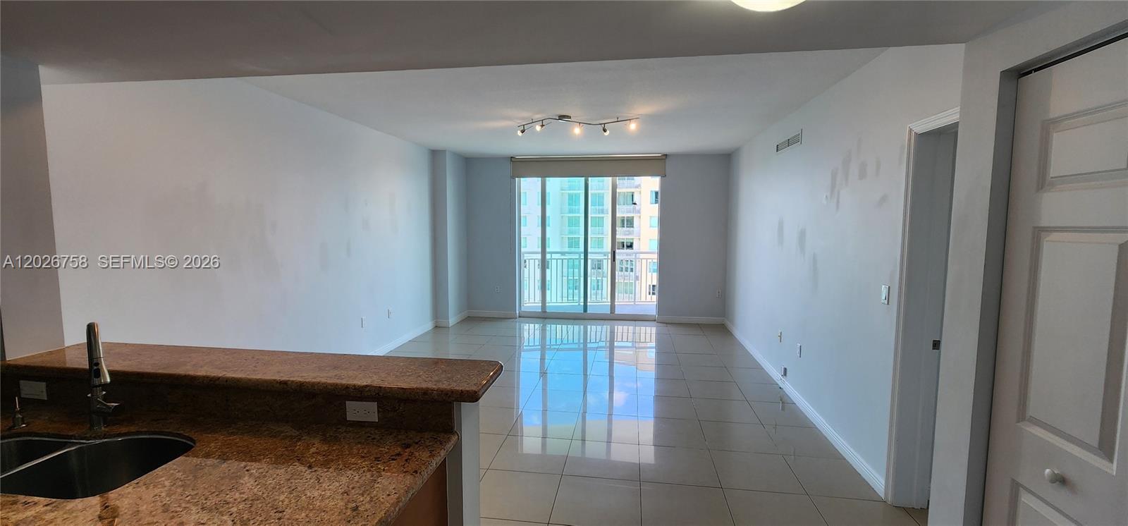 DUO CONDOMINIUM WEST - Residential