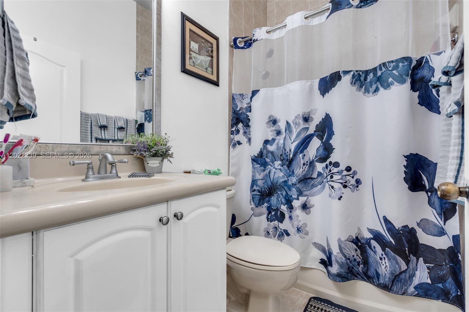 CENTURY GARDENS - Residential