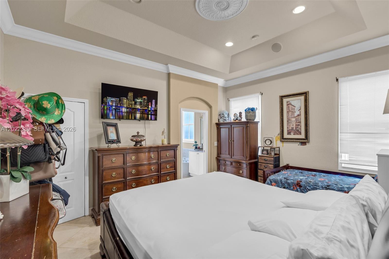 CENTURY GARDENS - Residential