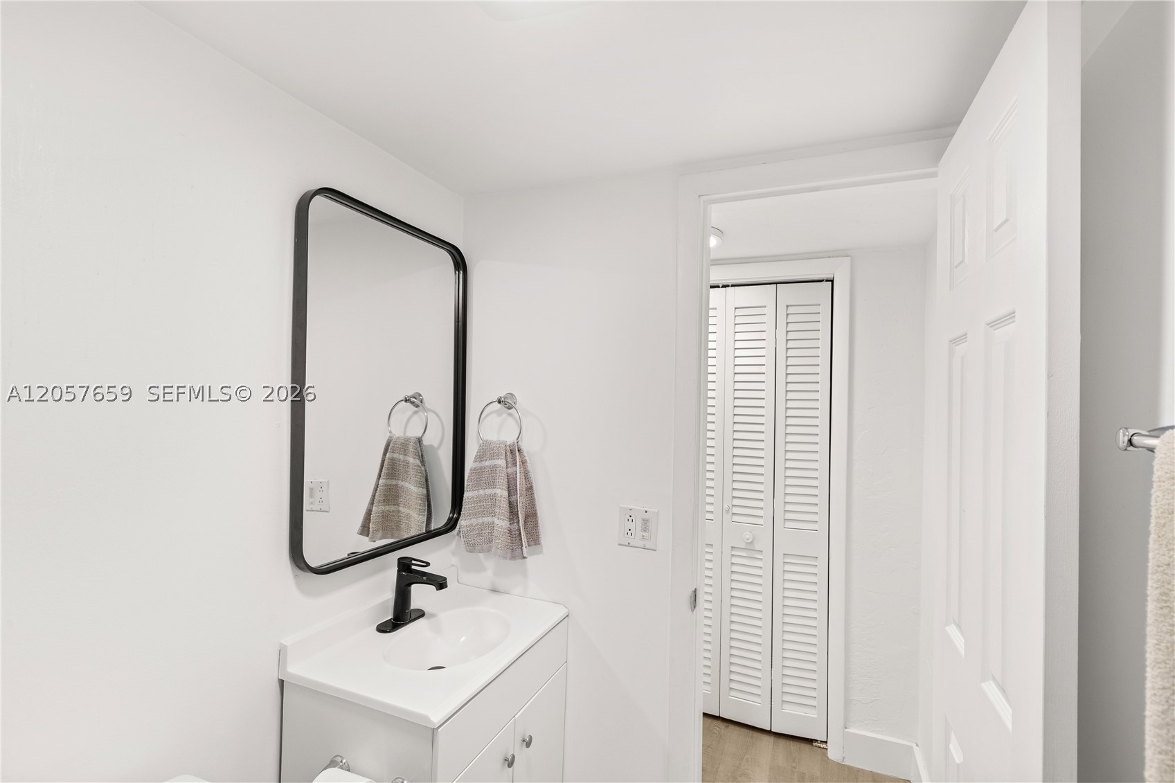 MADRID TOWERS CONDO - Residential