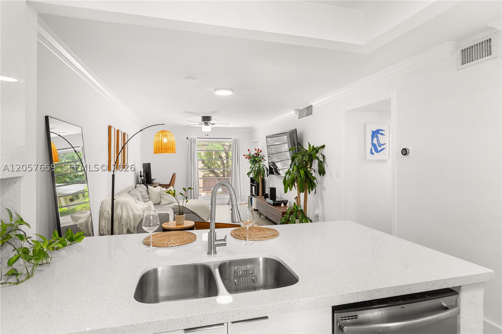MADRID TOWERS CONDO - Residential