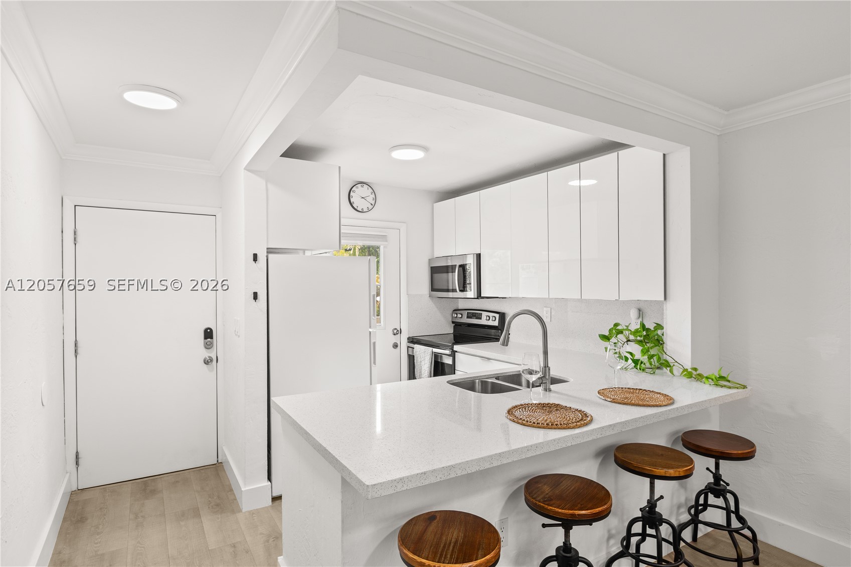 MADRID TOWERS CONDO - Residential