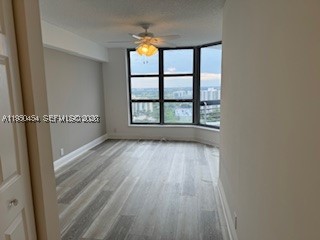 MYSTIC POINTE TOWER 500 C - Residential