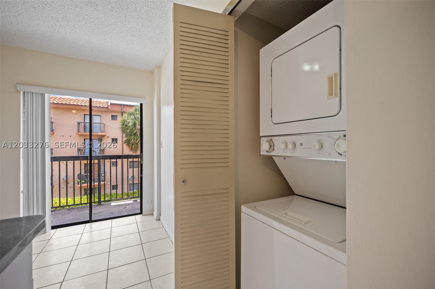 ALAMEDA TOWER 5 CONDO - Residential