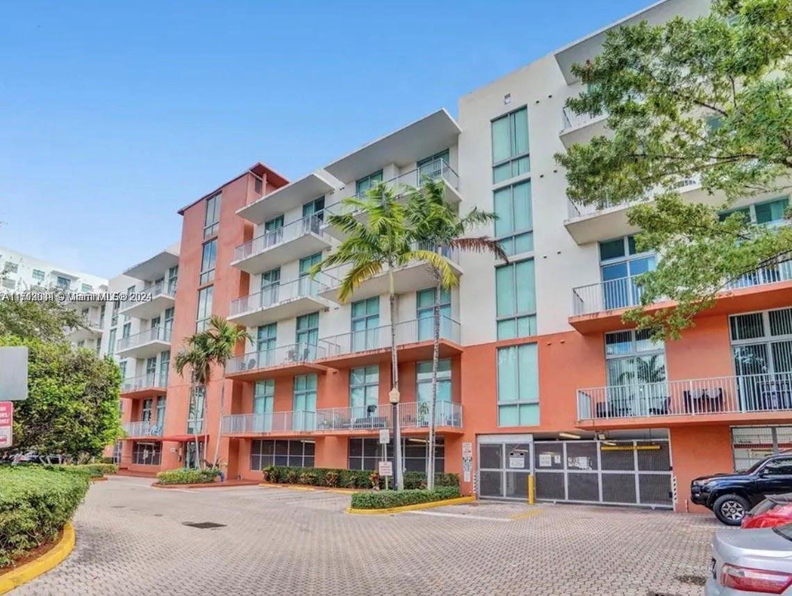 LOFTS AT HOLLYWOOD STATIO - Residential Lease