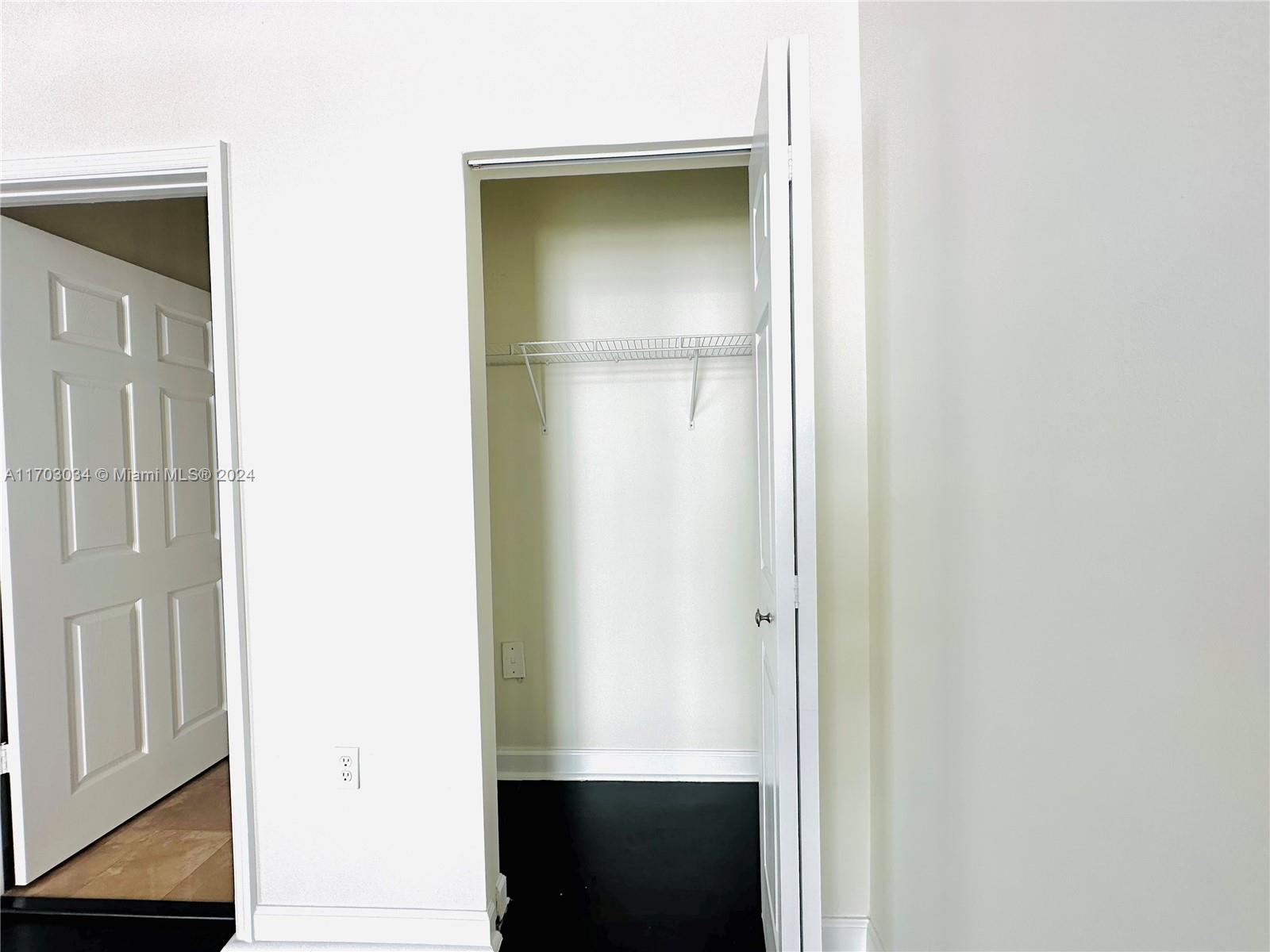 LOFTS AT HOLLYWOOD STATIO - Residential Lease