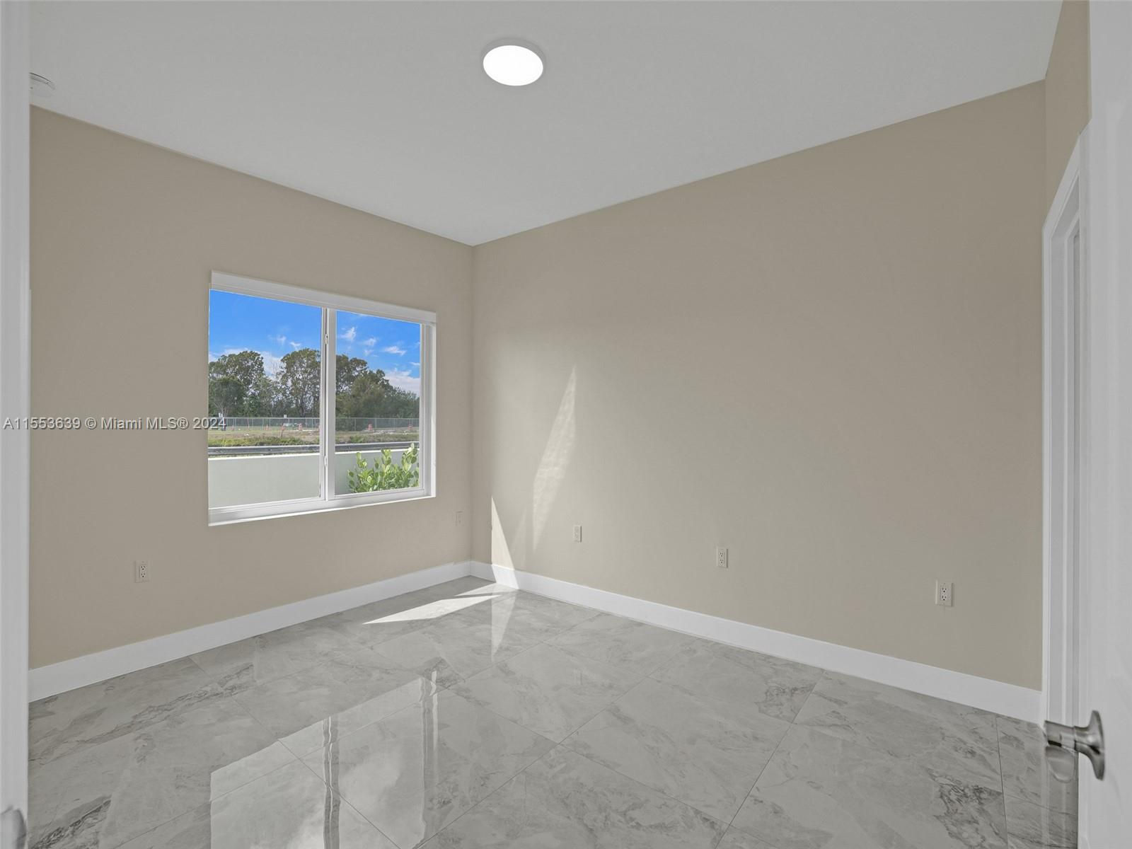 NARANJA PARK 2ND ADDN - Residential Lease