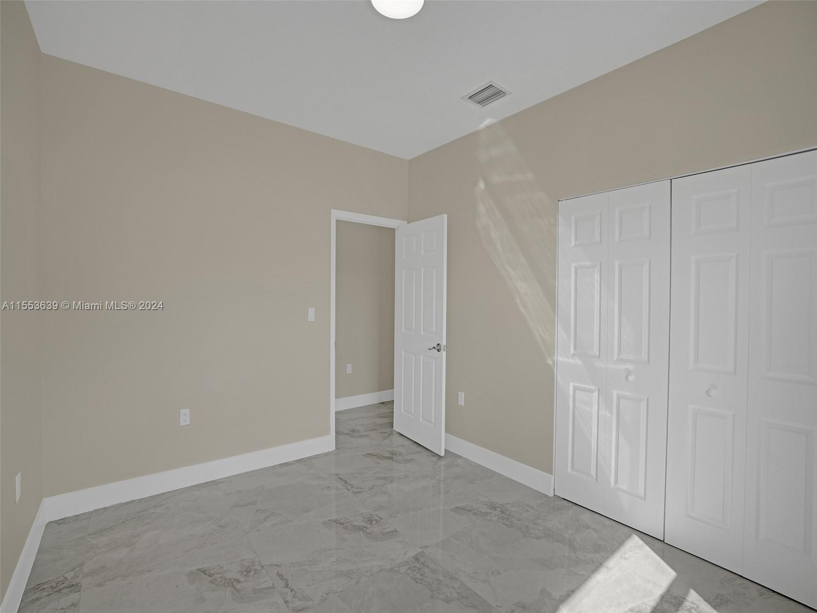 NARANJA PARK 2ND ADDN - Residential Lease