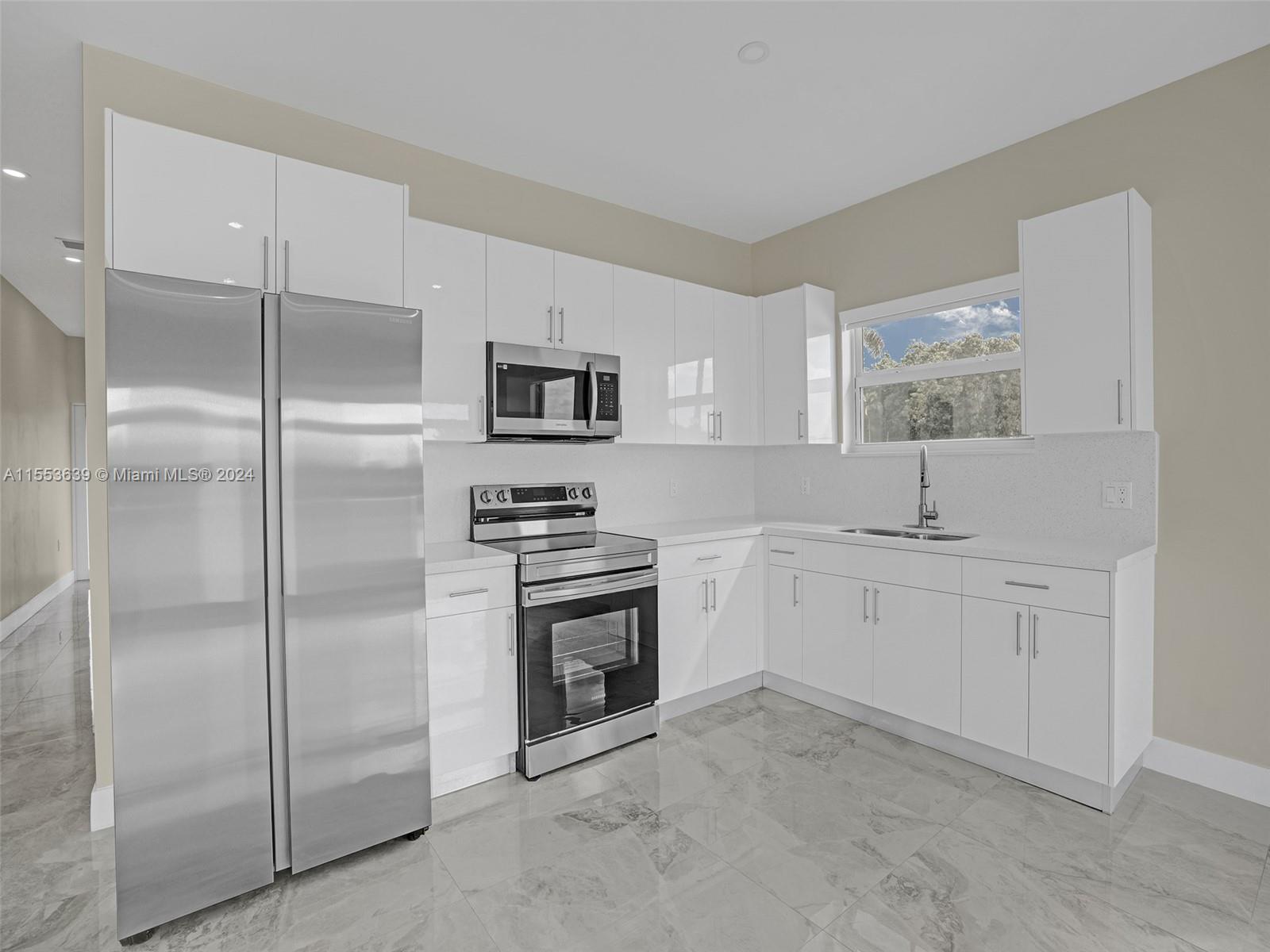 NARANJA PARK 2ND ADDN - Residential Lease
