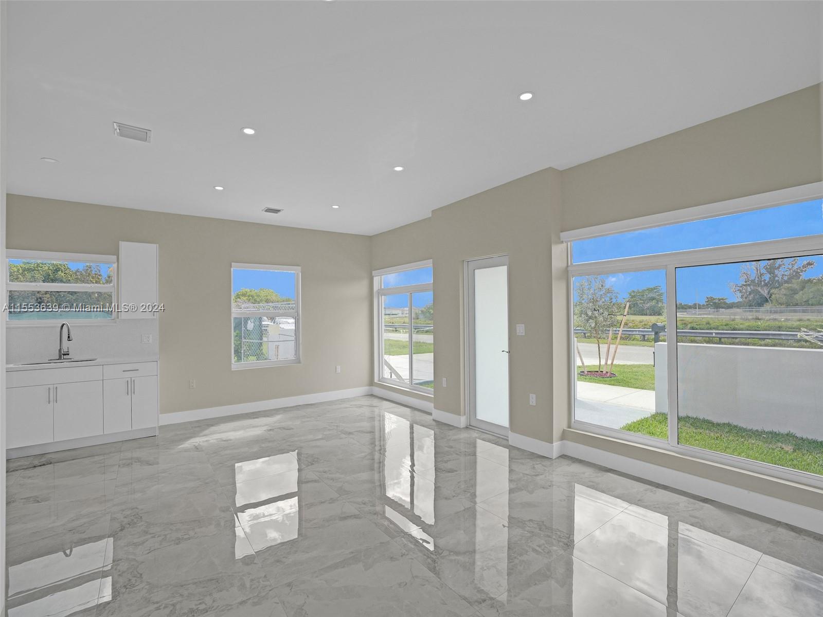 NARANJA PARK 2ND ADDN - Residential Lease