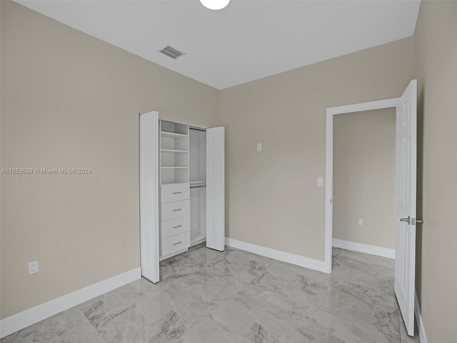 NARANJA PARK 2ND ADDN - Residential Lease
