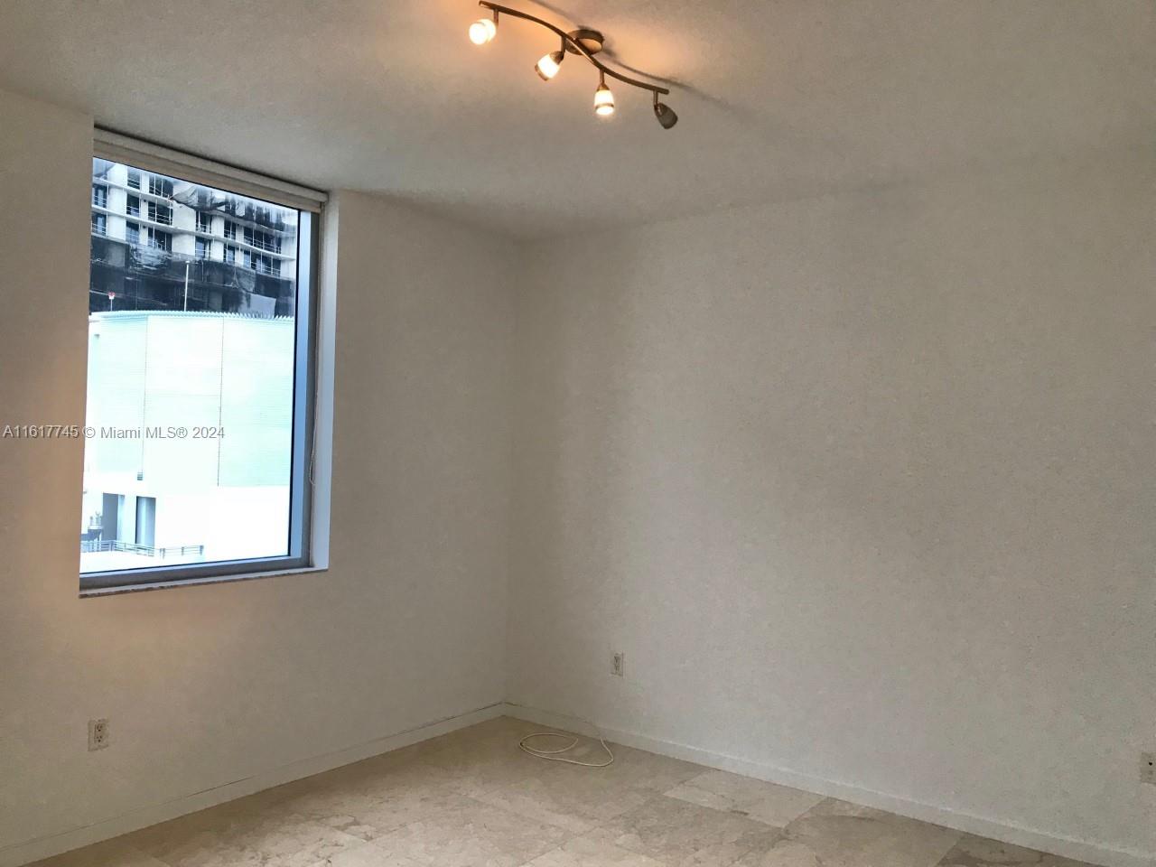 1060 BRICKELL CONDO - Residential Lease